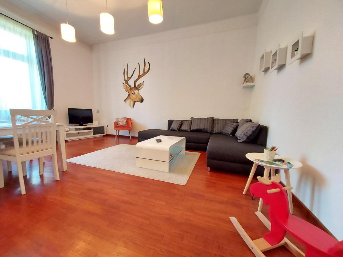Deak Apartman Šoproň Exteriér fotografie