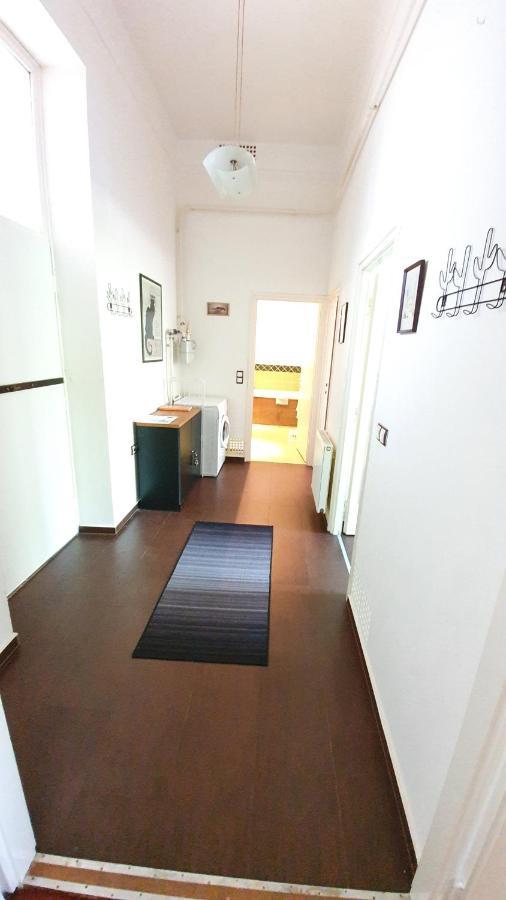 Deak Apartman Šoproň Exteriér fotografie